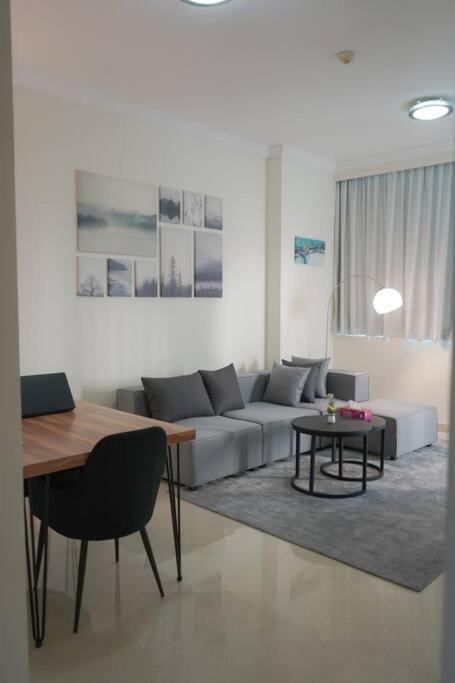 Step Into Serenity - Discover Modern Living In 1Br Apartment With Panoramic Views In Dubai Marina Near Jbr Walk, Beach And Bla Bla Club ภายนอก รูปภาพ