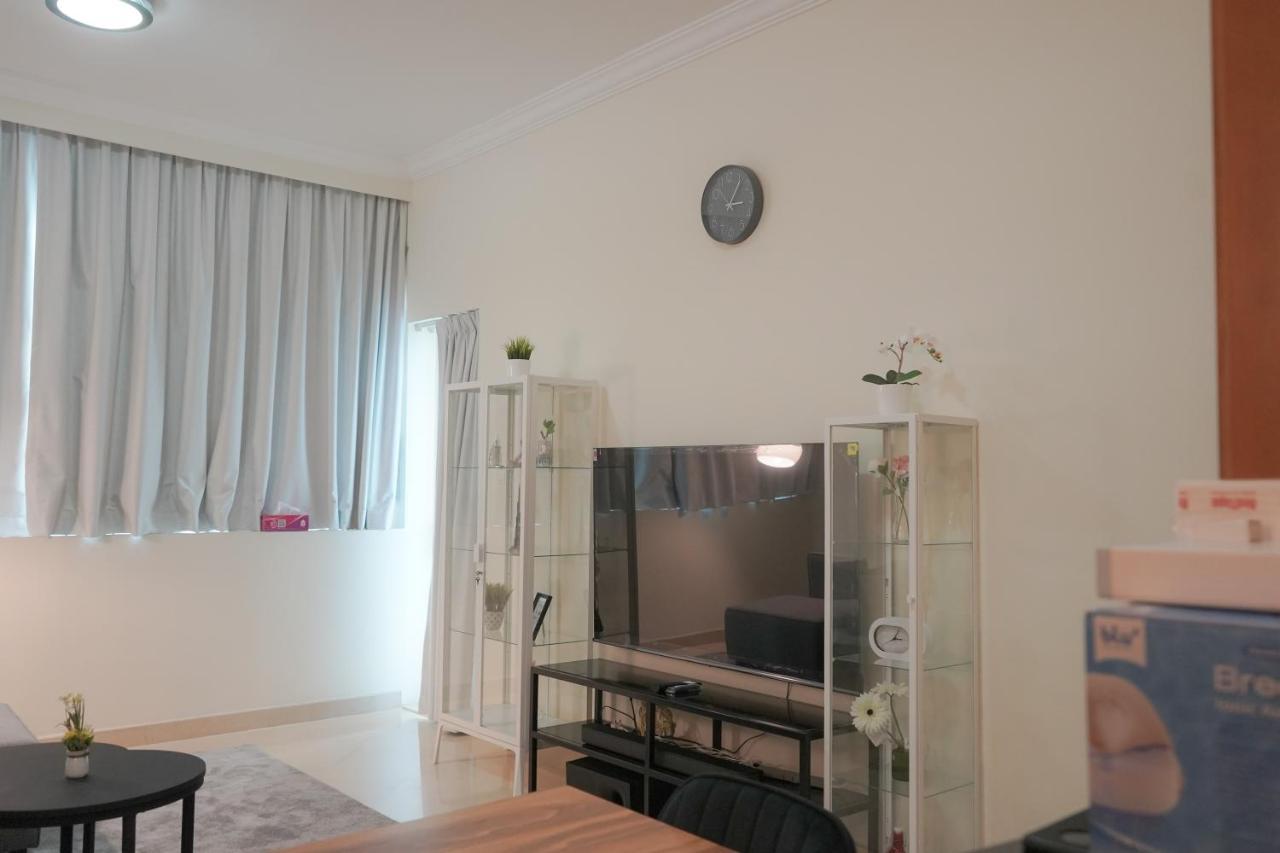 Step Into Serenity - Discover Modern Living In 1Br Apartment With Panoramic Views In Dubai Marina Near Jbr Walk, Beach And Bla Bla Club ภายนอก รูปภาพ